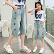 Girls' denim pants 2024 new summer fashion versatile embroidered shorts for children's medium to large children's thin five piece pants