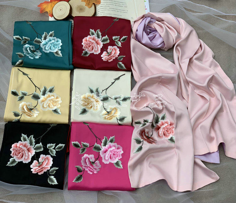 Deficit promotion Suzhou embroidery Su embroidered silk scarves with a raised eyebrows and raised eyebrows abroad gift long female silk towels Suzhou special product 