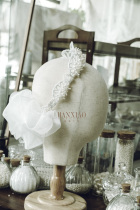 Han Xiaos retro Crown method embroidered Pearl British Hong Kong style retro elegant also girl