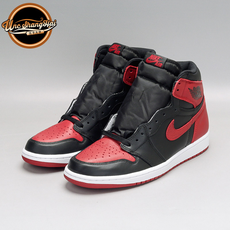 现货直发！北卡大学Air Jordan 1 Retro Banned 黑红配色555088-001限量