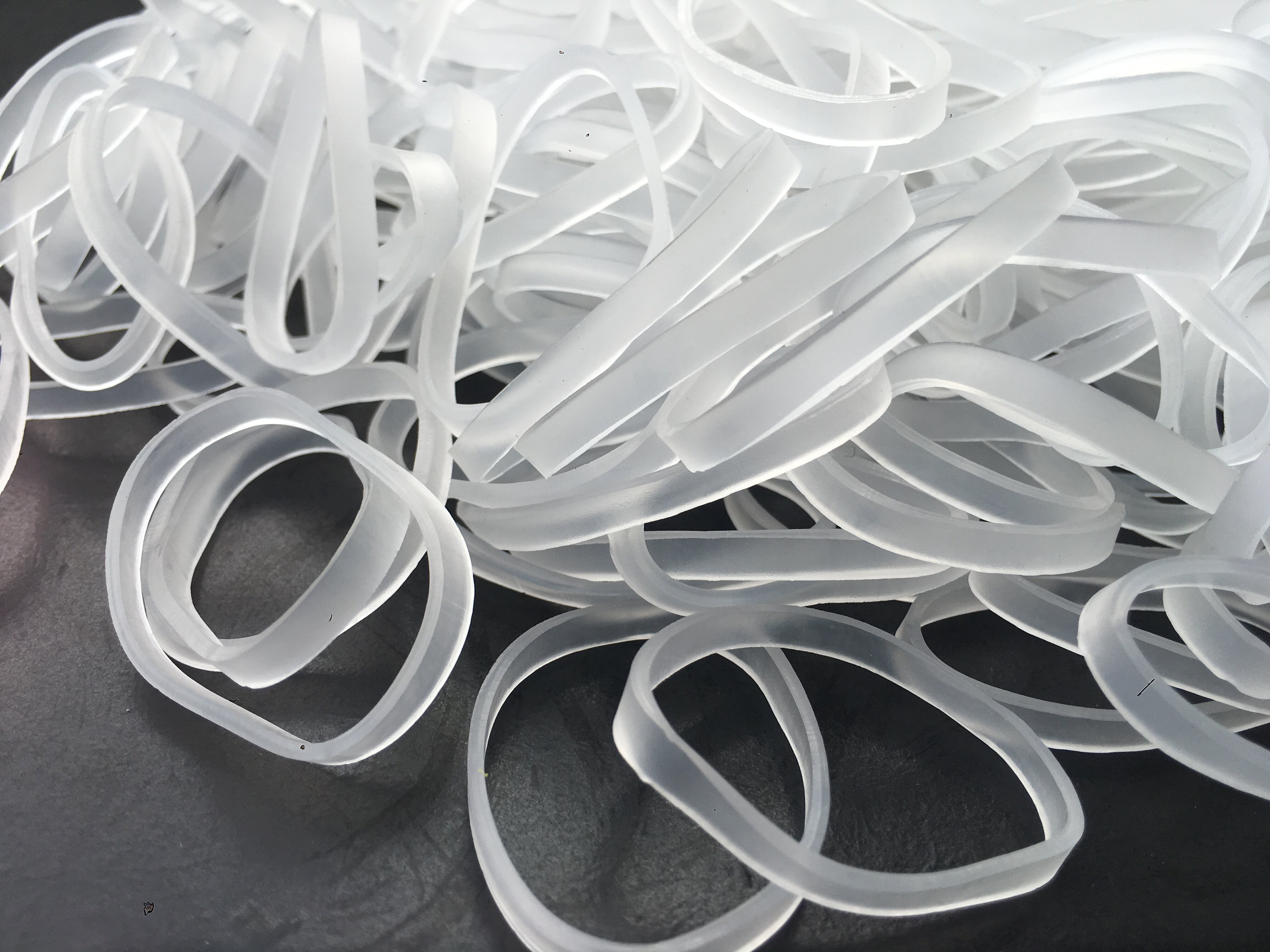 Transparent widened rubber band Bull Leather Rib Rubber Ring Hair Ring Hair Ring Diameter 3CM Width 4MM Middle Number