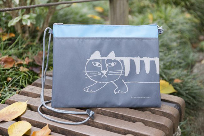 Japanese miscellaneous appendix cat mobile phone bag large-capacity portable close-fitting student Korean version of the wild small shoulder bag side back shopping bag