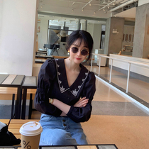 NORA Black Doll Collar Shirt Women's Spring Vintage V-Collar Design Sense Small Bubble Sleeve Top French Shirt