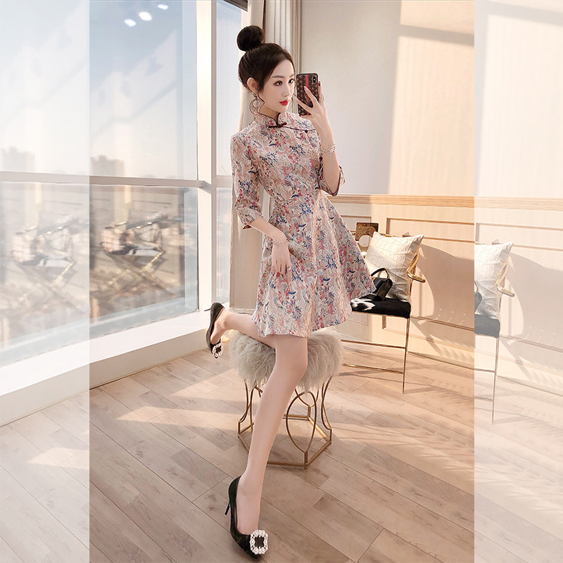 Chinese style women's clothing Tang suit 2022 new new Chinese New Year clothing small young girl winter cheongsam