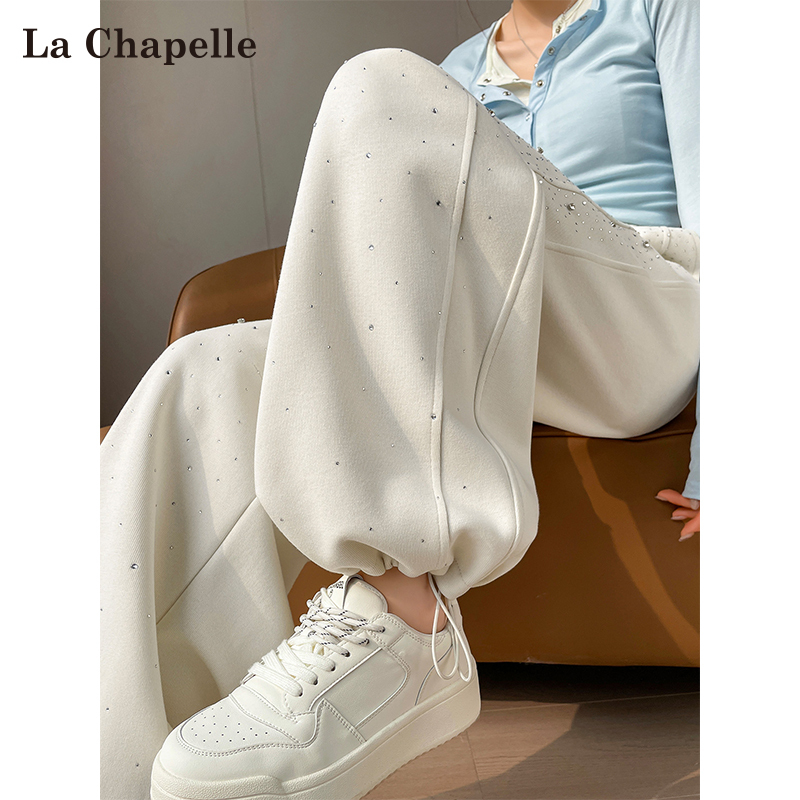 La Chapelle Off-White Star-Patterned Rhinestone Embellished Curved Hem Pants for Women, Spring 2026 New Style, Jogger Wide-Leg Sports Sweatpants