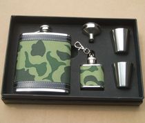 Outdoor hip flask thickened 7-ounce camouflage stainless steel hip flask mens hip flask outdoor supplies camping