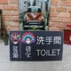 Красивый герой