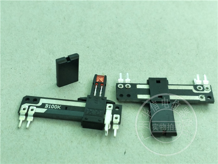 SC-208N B100K total length 4cm single joint potentiometer 2 feet 3 feet balanced fliers with light potentiometer