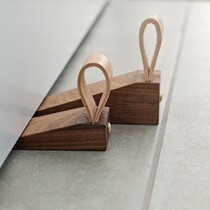 Door stopper solid wood heightens creative door stopper door stopper door stopper anti-collision door stopper top door stopper artifact door wedge