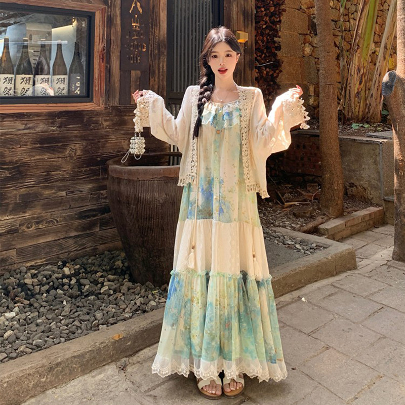 Maternity outfits with a touch of luxury: new summer embroidered shawl  camisole dress two-piece set.