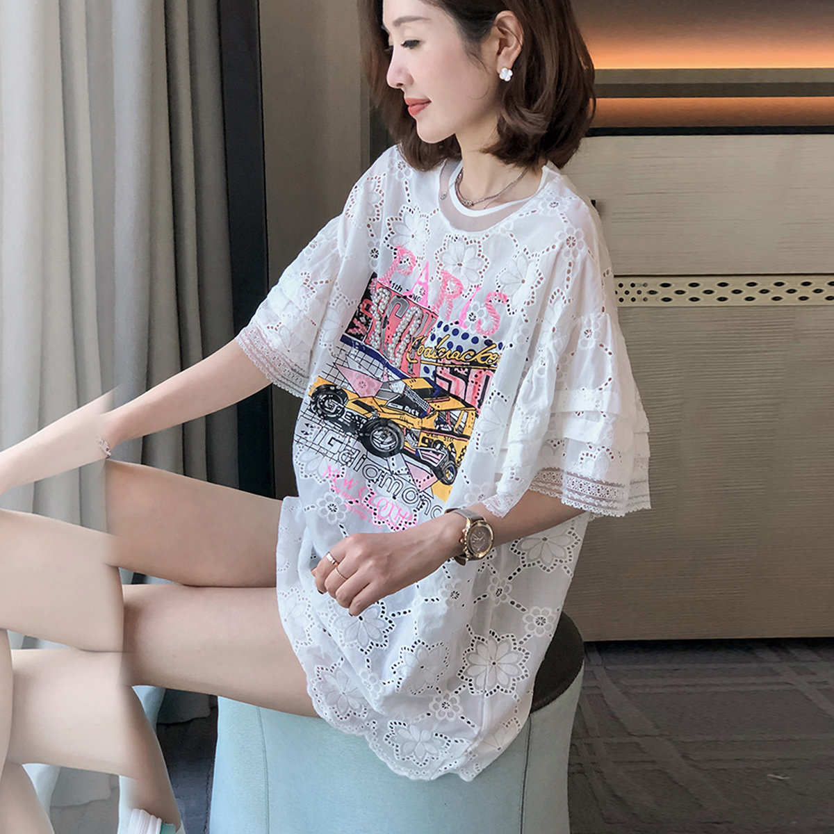Large Lace T-shirts in European Union Women's Summer European Station in the loose loose horn sleeve tops