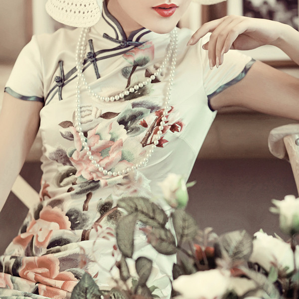 Golden Branch Jade Leaf White Genuine Silk Embroidery Flower Advanced Custom Handmade Wave edge short sleeve qipao skirt italicized