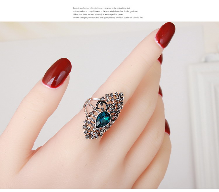 Thời trang retro pha lê cừu dài ngón trỏ nhẫn nữ Hàn Quốc cá tính rhinestone trang trí nhẫn trang sức thủy triều nhẫn cưới bạch kim