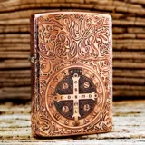 Медная ретро старомодная зажигалка на керосине, ностальгия