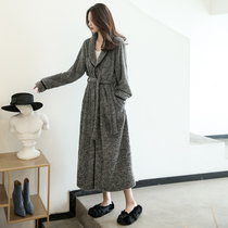 Autumn and winter coral fleece nightgown womens plus size pajamas 200 jins fat MM home clothes long over-the-knee flannel bathrobe