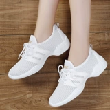 Летняя белая спортивная обувь, модные танцующие туфли, сезон 2021, мягкая подошва