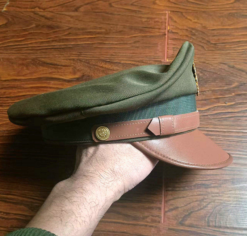 Monarch big brimmed hat film and television costume hat