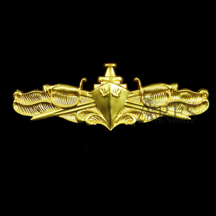 U.S. Naval Commander Badge US NAVY Qualification Medal Skills Cap Badge