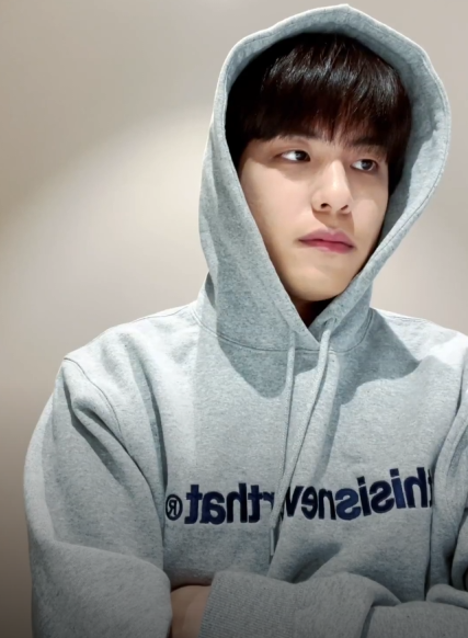 ThisISISISNEVERTHAT 22 autumn and winter new hooded alphabet embroidery plus velvet sweater Korean direct mail
