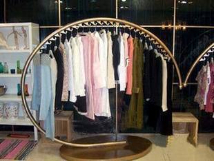 Iron Art Shelf Metal Wedding hanger Hanger Clothing Store Shelving shelf Island Shelf Semi-circle Clothes Hanger