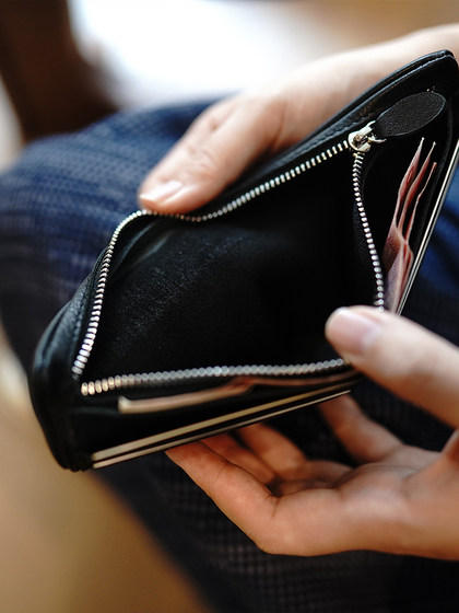 DODOMOMO定制柔软小牛皮简约大容量多卡位短款真皮百搭钱夹钱包