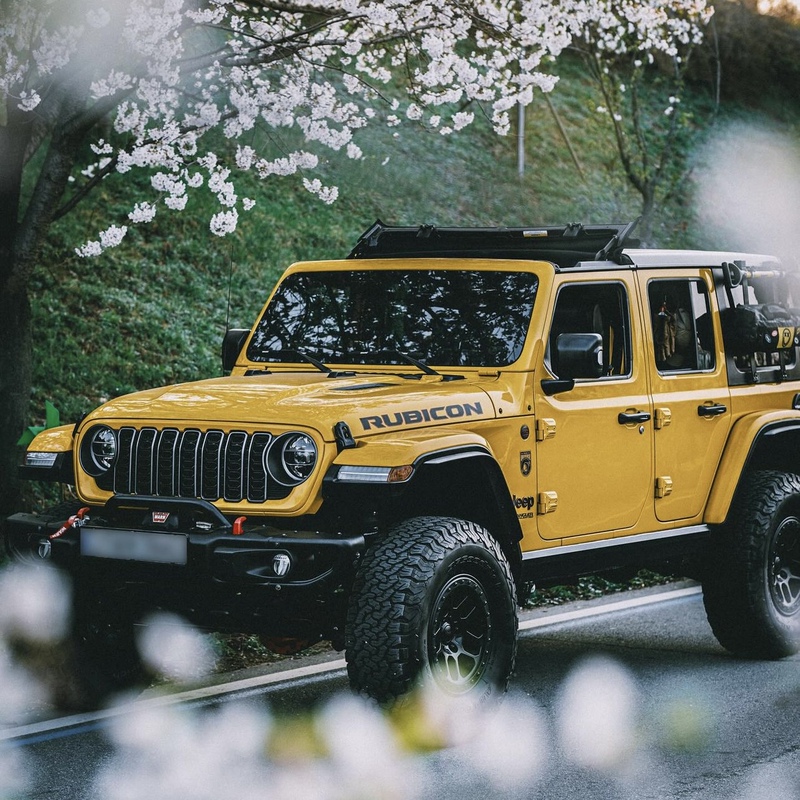 Jeep Wrangler 24 Model Front Grille, Original Hole Position for 18-23 Models, Non-Destructive Installation, Direct Supply from the Manufacturer