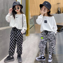 Girls Net Red Suite 2023 Spring New Letter printed zebra - stripped ocean gas fashion and large childrens long sleeve pants