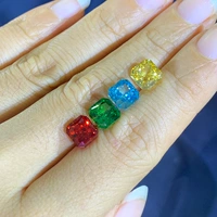 Красный бриллиант · квадрат/2 карат 7*7 мм