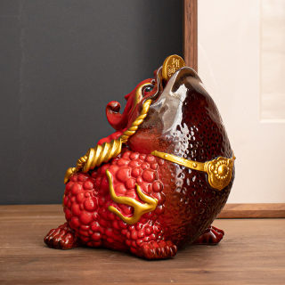 Hot-selling ceramic golden toad fortune-enhancing ornaments three-legged toad crafts shop office home porch decoration wine cabinet