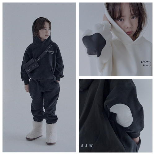 Самостоятельный стай 100-145 Корейский прилив мальчик RJ Двухцветное письмо, соединяющее внутреннюю флисовую свитер.