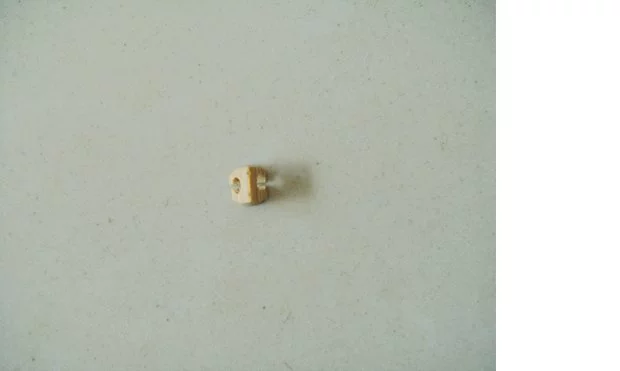 Sóng nhạc cụ thông Jinghu mã Bắc Kinh Jinghu mã tay Bắc Kinh erhu mã Tần mã Jinghu phụ kiện nhạc cụ cung cấp đặc biệt dây đàn elixir