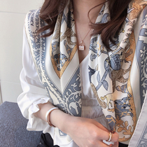 A gentle and elegant classic silk scarf scarf no one will refuse