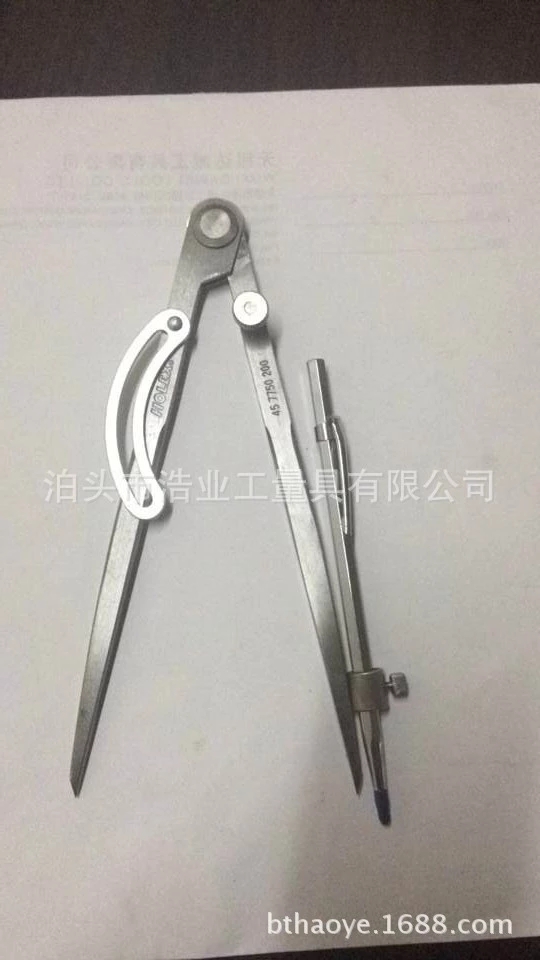 With pen sleeve spacing gauge