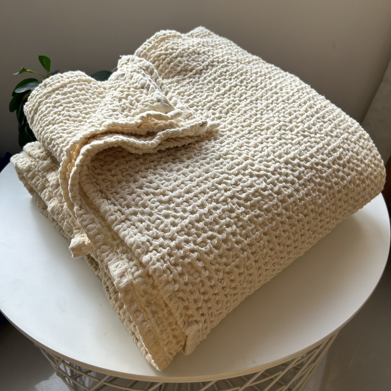 Foreigner-Designed, Quirky, Pure Cotton, Natural Waffle Honeycomb Blanket, Unique and Very Distinctive, Double Size