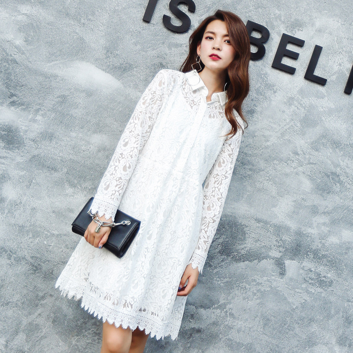 七格格2017秋装新款通勤淑女白色薄透蕾丝翻领高腰连衣裙女X1379