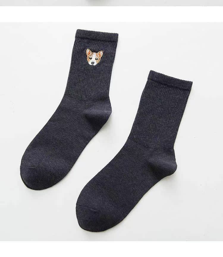 Cá nhỏ nhà Sen retro thêu màu hoạt hình ba chiều con chó cotton vớ phụ nữ vớ vớ vớ lười nam