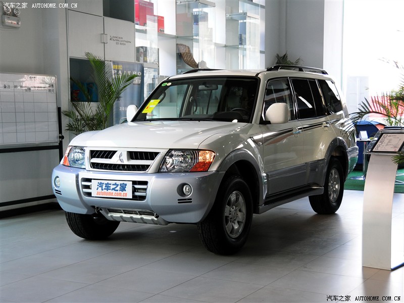 Ремонт mitsubishi pajero. Паджеро v80. Mitsubishi Pajero v30. Митсубиси Паджеро 4 p0073. Паджеро v70.