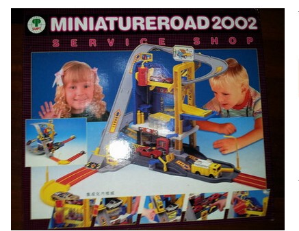 Shanghai Universal Automobile City Track Scene Post-Matchbox Edition Integrated Auto Repair Center 2002 Shanghai Universal Automobile City Track Scene Post-Matchbox Edition Integrated Auto Repair Center 2002
