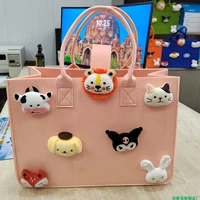 Розовый, мультяшный