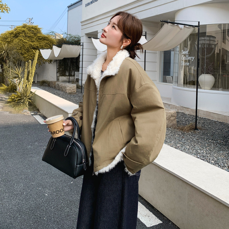 卡其色加绒加厚工装棉服女2025冬季新款韩系休闲百搭羊羔毛外套潮,女装派克服,2C159