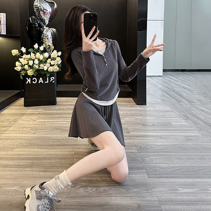 设计感时尚套装女春季新款修身显瘦连帽假两件卫衣半身短裙两件套,女装套装/套裙,2C310