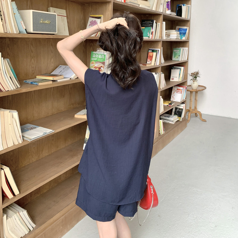 藏青色衬衫短裤套装女夏2025新款盐系轻熟ootd流行巨好看两件套,女装套装/套裙,2C215