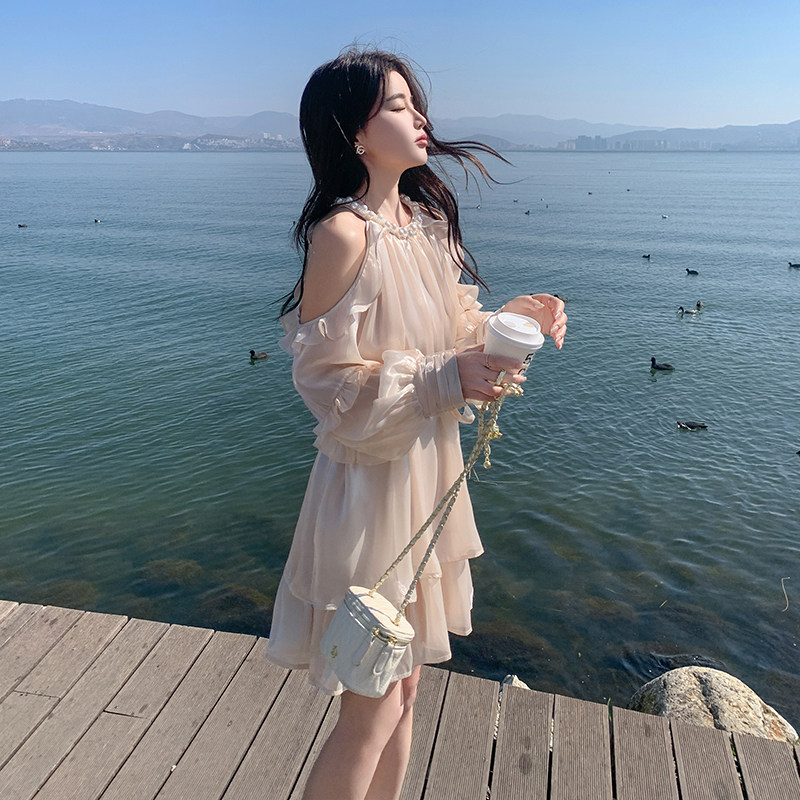 圆领露肩海边小个子白色连衣裙小众吊带裙韩版温柔气质长裙显瘦图片