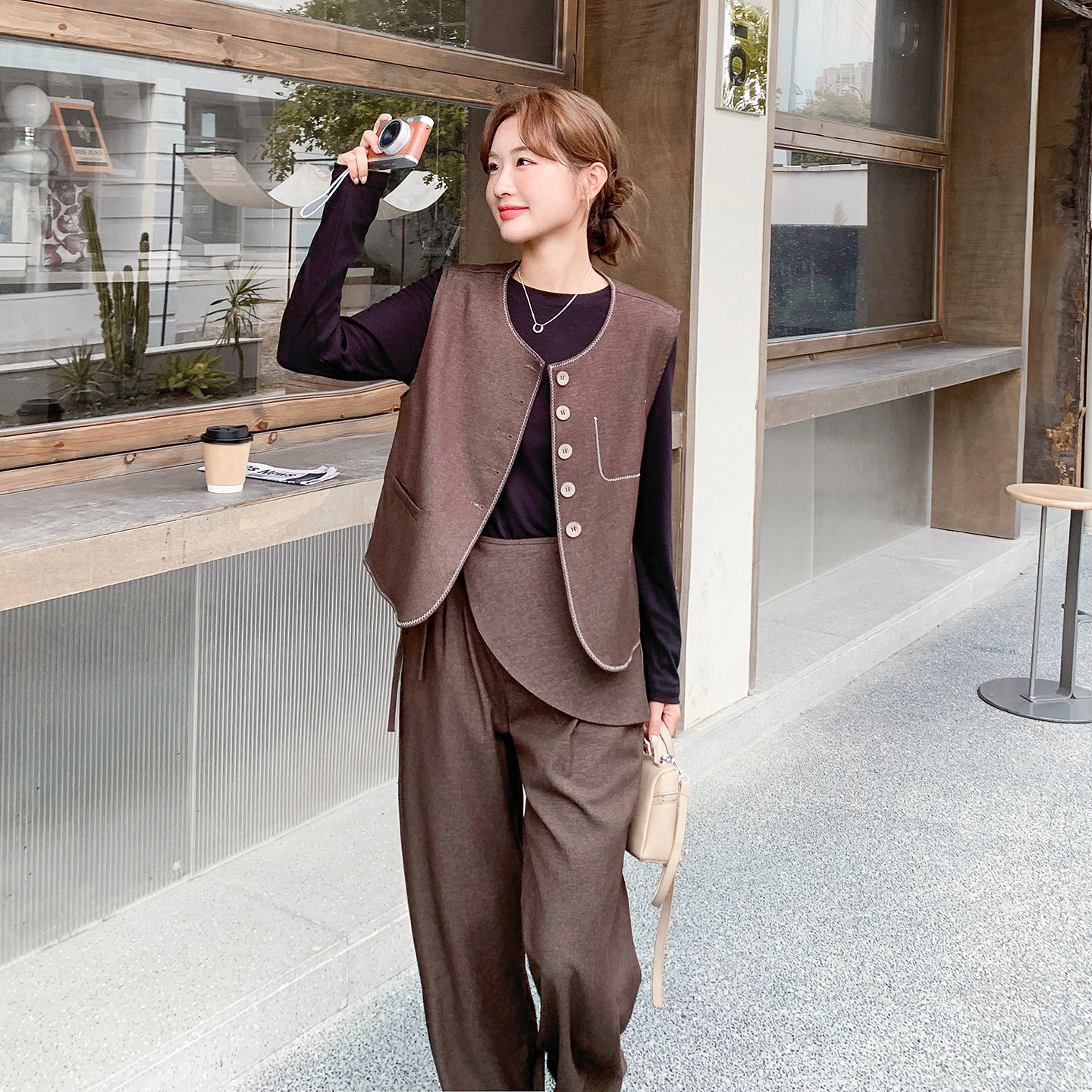 气质优雅咖色马甲阔腿裤套装女春秋松弛感韩系穿搭三件套盐系轻熟,女装套装/套裙,2D078