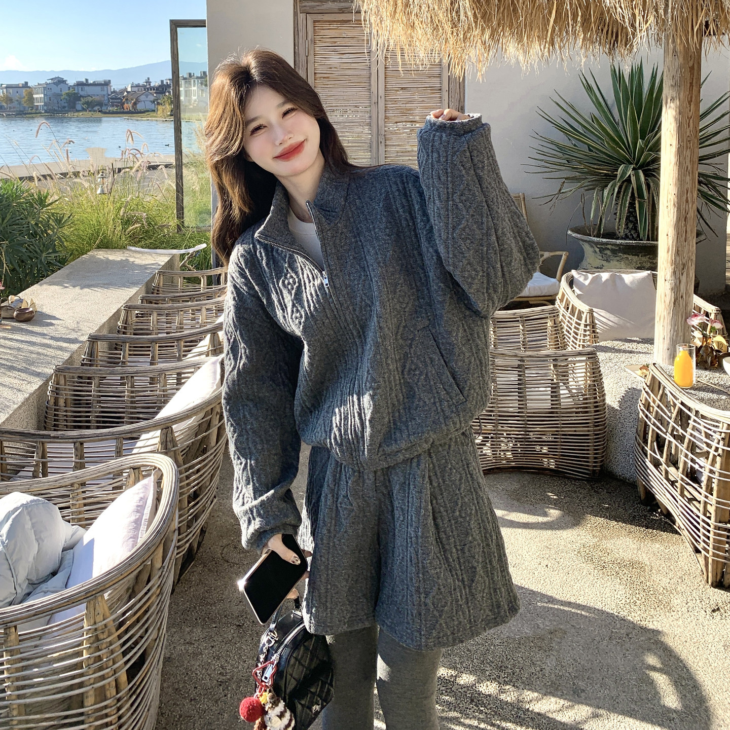 灰色慵懒风针织毛领开衫套装女秋冬季松弛感休闲运动短裤两件套,女装套装/套裙,2C166