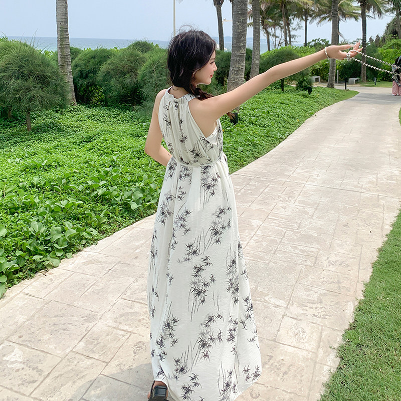 海边度假风背心裙子夏季2024新款女新中式国风无袖挂脖印花连衣裙,女装连衣裙,2C177