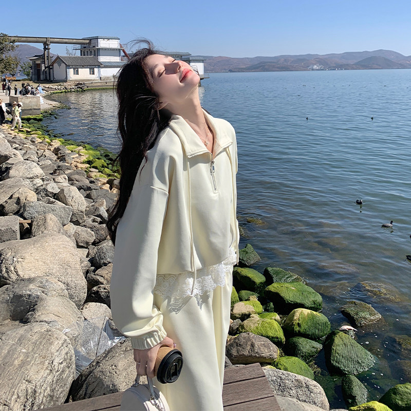 秋季数据现货！超美休闲套装上衣拼接蕾丝嫩黄色超绝颜色,女装套装/套裙,2C015