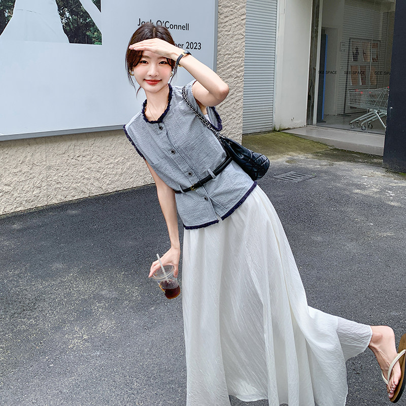 法式高级感时尚套装裙女夏季新款温柔系显瘦背心上衣半身裙两件套图片