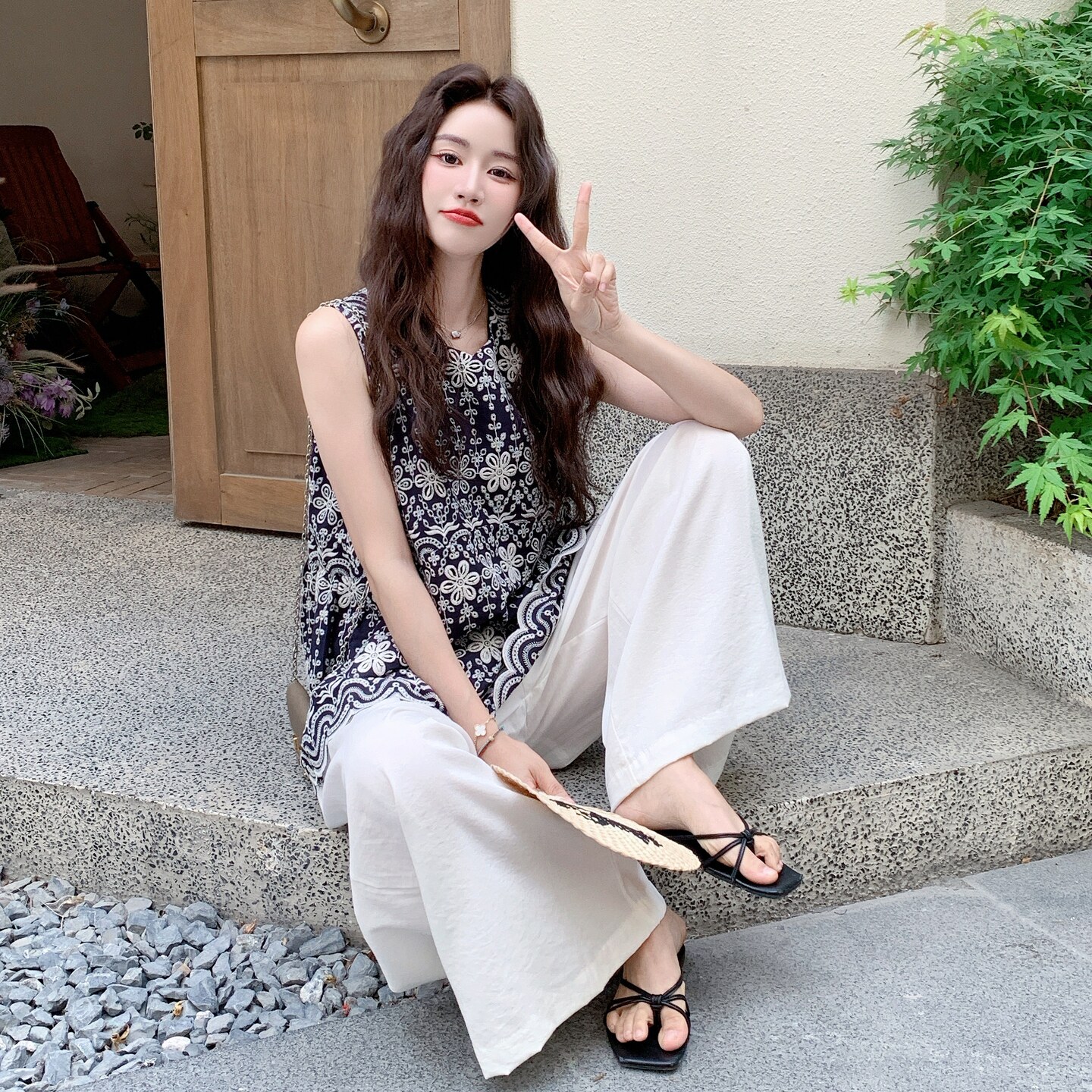 大方得体印花背心阔腿裤套装女夏季超火清冷松弛感两件套显瘦图片