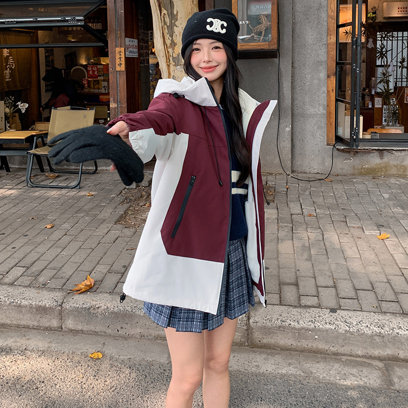 安哥拉红工装冲锋衣加绒外套可脱卸2025冬2C057-9926-P195-K298,女装派克服,2C057